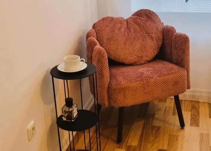 Schoener Wohlfuehlen In 2 Zentral Bis Zu 4 Personen Augsburg