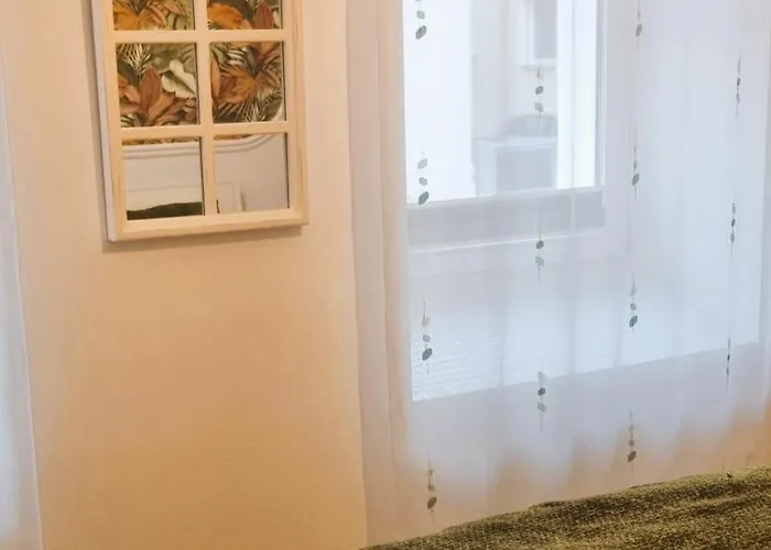 Schoener Wohlfuehlen In 2 Zentral Bis Zu 4 Personen Lejlighed