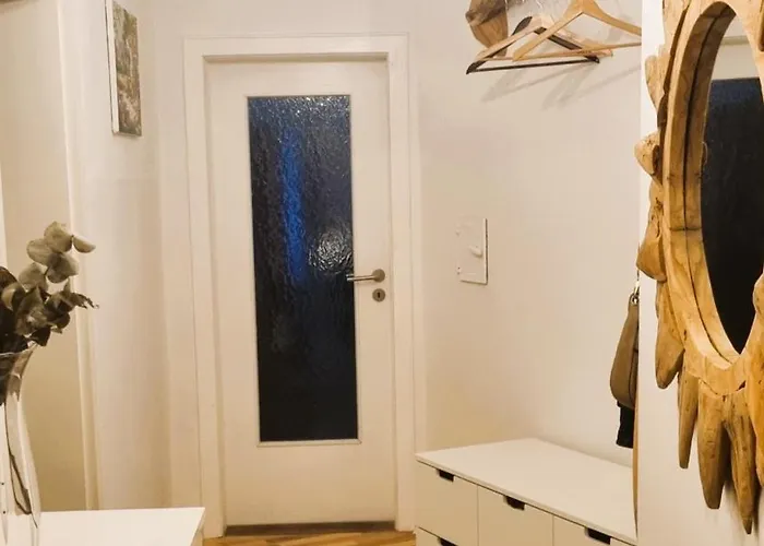 Schoener Wohlfuehlen In 2 Zentral Bis Zu 4 Personen Lejlighed