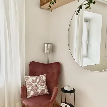 Appartement Schoener Wohlfuehlen In 2 Zentral Bis Zu 4 Personen Augsburg