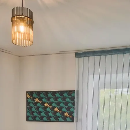 In Aux: 2-room With 24/7 Check-in Apartment *