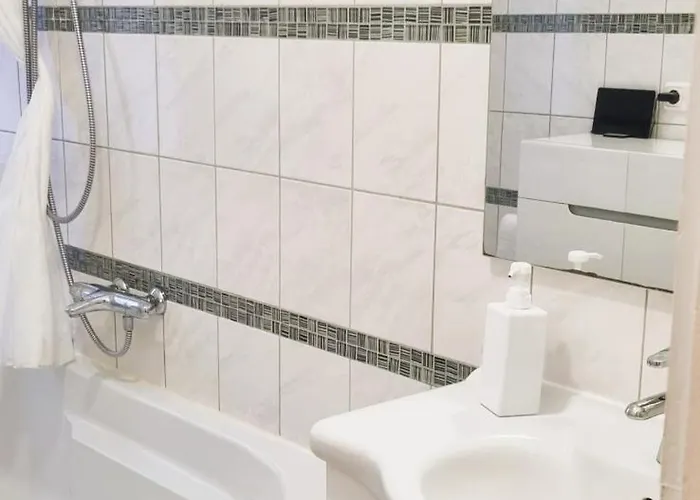 Schoener Wohlfuehlen In 2 Zentral Bis Zu 4 Personen *